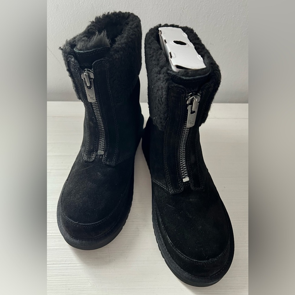 Koolaburra by UGG women’s winter boots